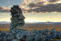 и только камни...