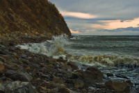 В вечном противостоянии...
