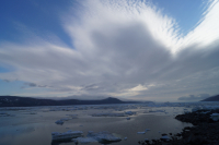 Между небом и водой.