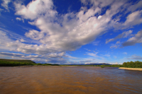 полноводная река Ола