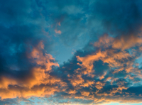 А небо огнем горело...