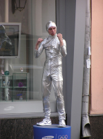 Человек-статуя