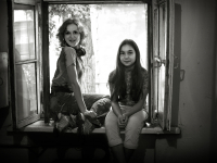 Совершенно не при чём...