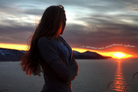 пока горит костёр заката...