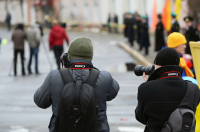 По параду огонь!