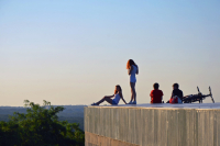 и пусть весь мир подождет...