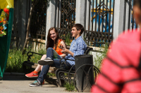 А в Магадане лето...