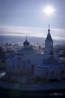 Искрящимся светом