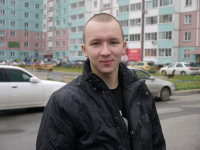 Служба плывёт