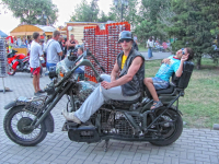 Крутые байкеры