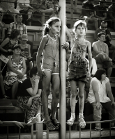 В первом ряду