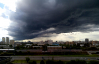 Надвигается..