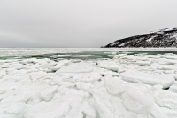 Царит над грешным миром тишина....