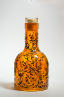 Была коньячная бутылка