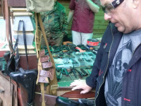 любопытный фон