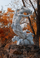 девушка и ваза