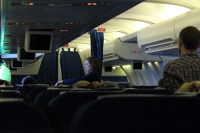 Двуличная стюардесса