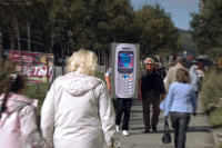 В сопровождении сотового