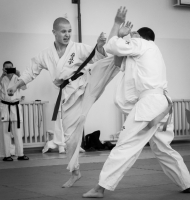 Удар! Ещё удар!