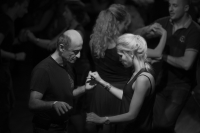 учитель танцев